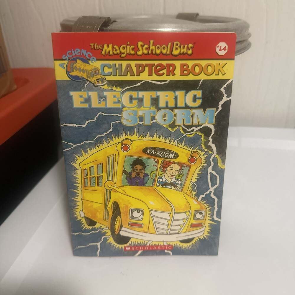 The Magic School Bus Science Chapter Book #14: Electric Storm